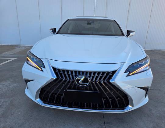 LEXUS ES 300h 2.5 16V HÍBRIDO LUXURY CVT LEXUS ES 300h 2.5 16V HÍBRIDO LUXURY CVT